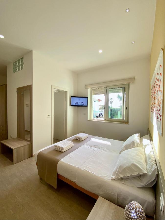 Bed and Breakfast Al 136 Capo dʼOrlando Exterior foto